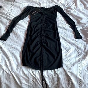 Pretty Little Thing - Black ribbed long sleeve Bardot body con dress